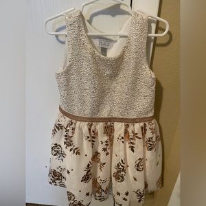 Girls dress